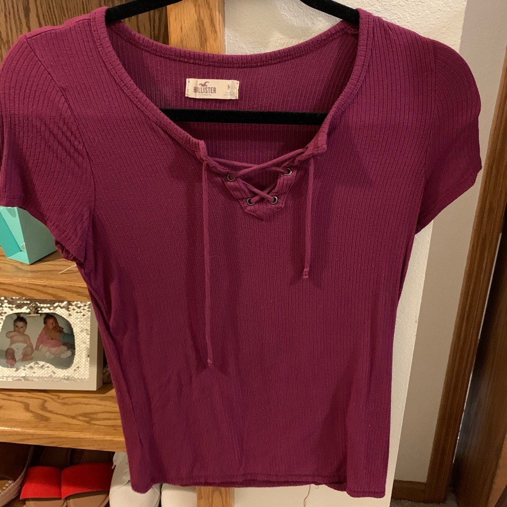 Hollister top